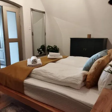 Lägenhet Boti Hill Natural