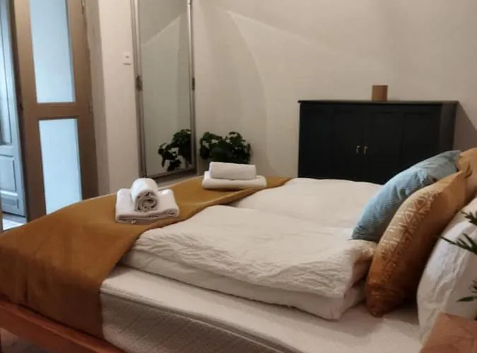 Lägenhet Boti Hill Natural